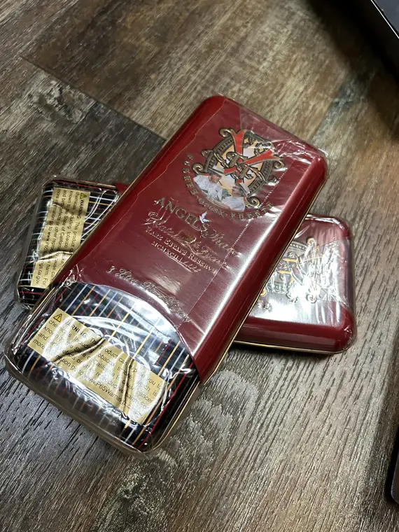 Travel tins