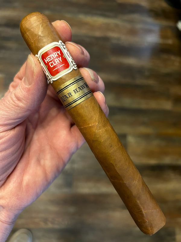As well as great taste, body and smooth pull this cigar fits great in your hand